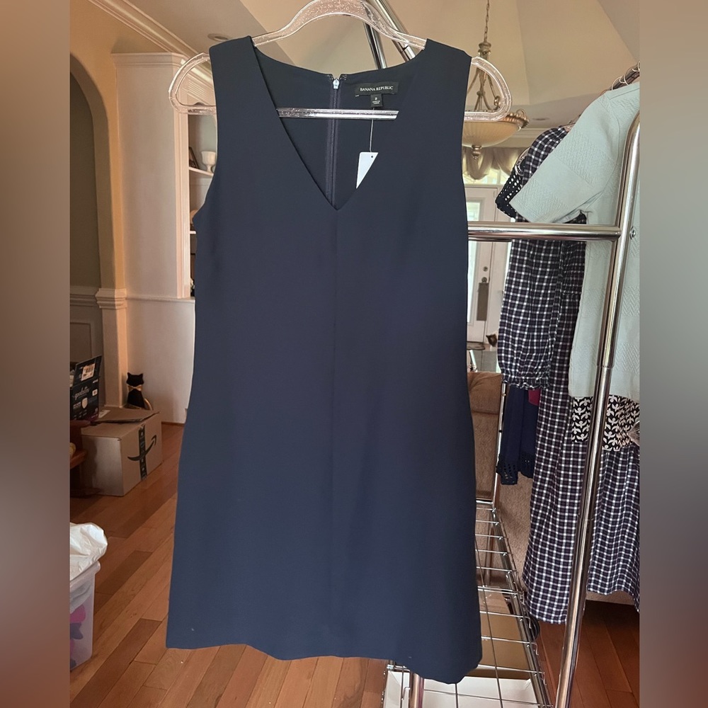 Banana Republic Size 2 Navy Dress